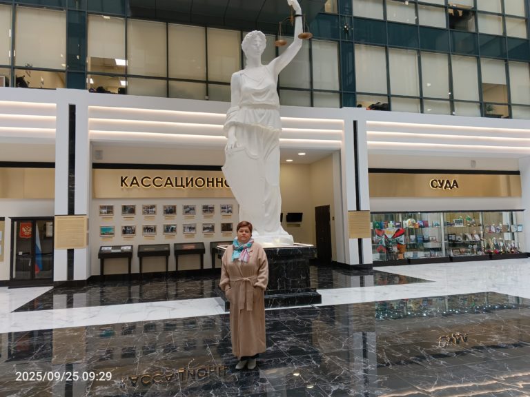Есть у него одна слабость, судиться с подрядчиками
